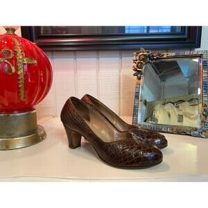 vintage 1940s brown pumps round toe alligator pin up 40s fashion size 8 classic